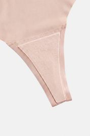 Camel-No Thong