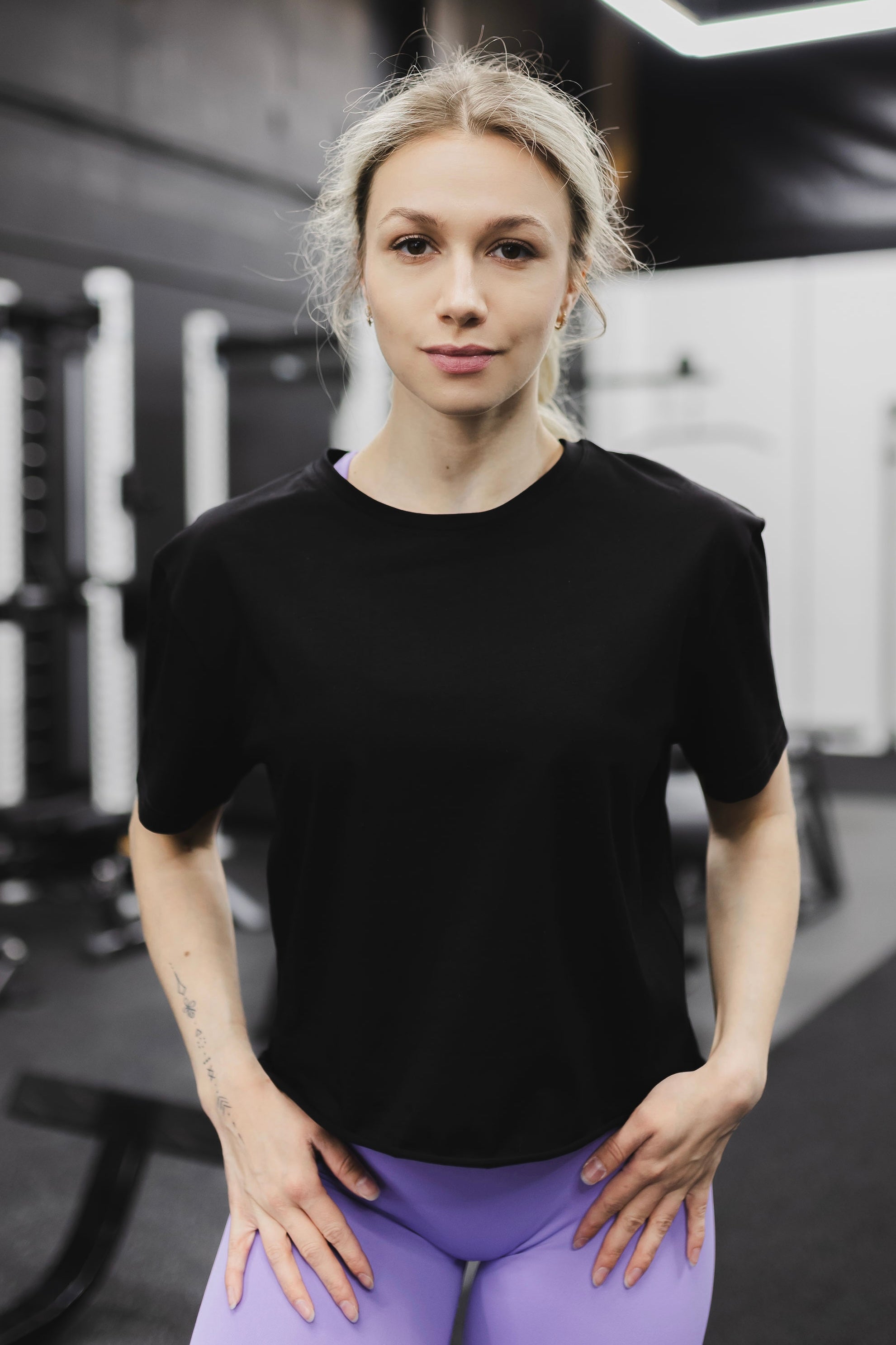 Girlfriend Tee